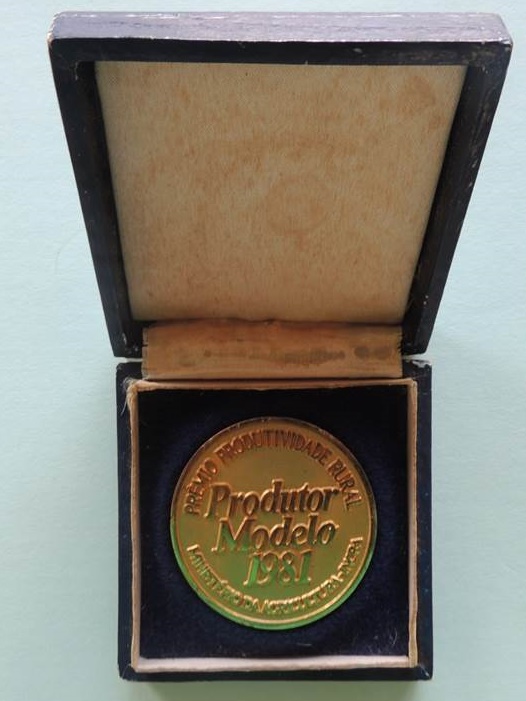 Medalha produtor modelo em 1981